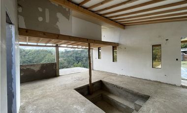 Se vende Cabaña por terminar en San Roque, Antioquia