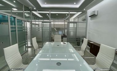 Local Comercial con Oficinas y Amplia Bodega a 4 mins del Aeropuerto