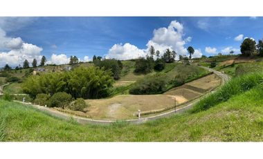 VENTA LOTE CONDOMINIO MILLEMONTI PRECIO DE OPORTUNIDAD MARINILLA-ANT  