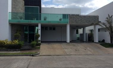 ALQUILER CASA COSTA SUR