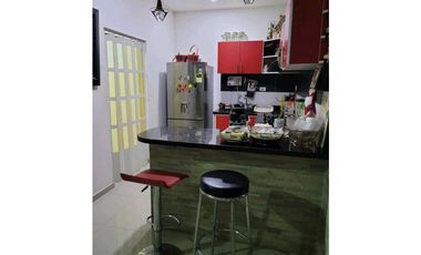 CASA EN VENTA EN CONJUNTO CERRADO EN LA CASTELLANA MONTERA