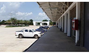 ARRIENDA BODEGA 19 C.L.I. SAN JERÓNIMO-MONTERA