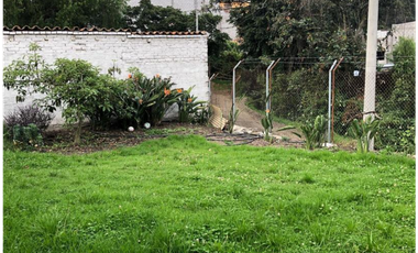 Terreno y casa x terminar, panamericana N y camino a Paccha Cuenca