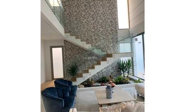 CASA EN VENTA EN CONJUNTO CERRADO PICACHO EN MONTERIA