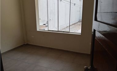 ALQUILER - VIVIENDA EN CENTRO URBANO - PUCALLPA
