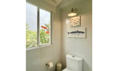 Casa Playera en Primera Línea de Mar