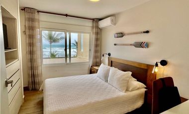 Casa Playera en Primera Línea de Mar