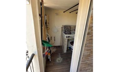 Apartamento en venta con amplios espacios en Viviendas del Sur