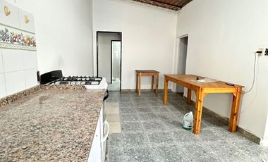 VENDE propiedad con piscina