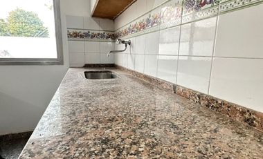 VENDE propiedad con piscina