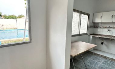 VENDE propiedad con piscina