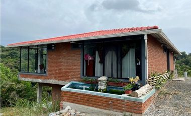 Hermosa Finca  Ecuestre 2.4 Hectareas con casa Campestre Ligüiqui