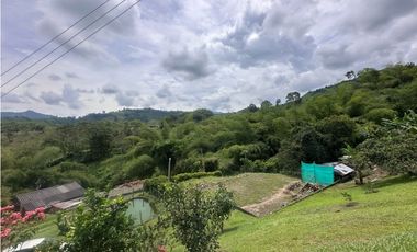 FINCA EN VENTA COMBIA PEREIRA - 3 CASAS