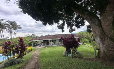 FINCA EN VENTA COMBIA PEREIRA - 3 CASAS