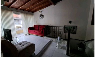 Casa en venta la Colina Guayabal