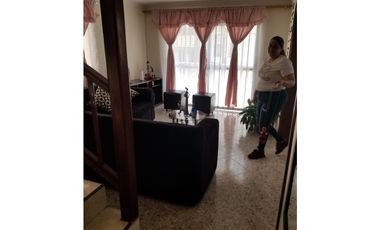 VENTA CASA CON PRECIO DE OPORTUNIDAD, COPACABANA, ANT