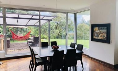 PRECIOSA CASA CAMPESTRE EN APOSENTOS, VISTA INCREIBLE.