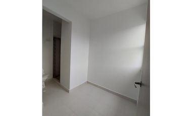 VENDE APARTAMENTO EN LA CASTELLANA