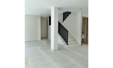 Alquiler de casa nueva en Santa María para estrenar