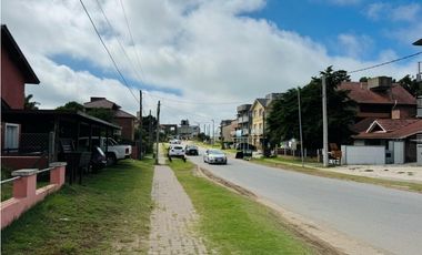 LOTE MULTIFAMILIAR MAR DE OSTENDE A METROS DEL MAR
