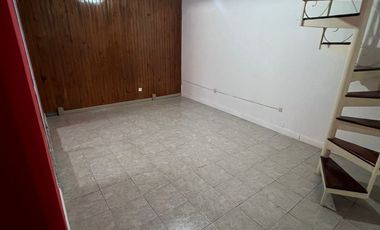 Casa en venta de 4 dormitorios c/ cochera en Banfield Oeste