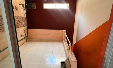 Casa en venta de 4 dormitorios c/ cochera en Banfield Oeste