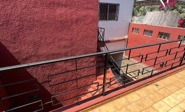 Casa en venta de 4 dormitorios c/ cochera en Banfield Oeste