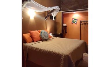 Hostal de 8 habitaciones en Ayampe