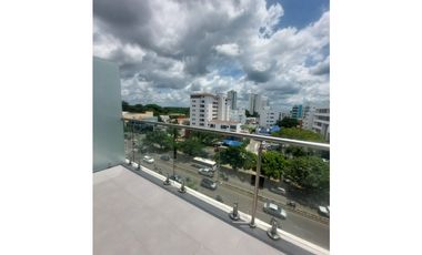 OFICINA  EN ARRIENDO EN SEXTA AVENIDA