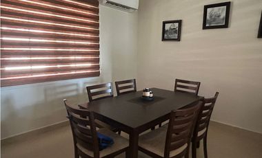 VENTA CASA AMOBLADA VERSALLES