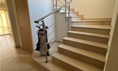 VENTA CASA AMOBLADA VERSALLES