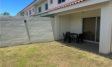 VENTA CASA AMOBLADA VERSALLES