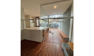 Excepcional Triplex de 200 mts con cochera