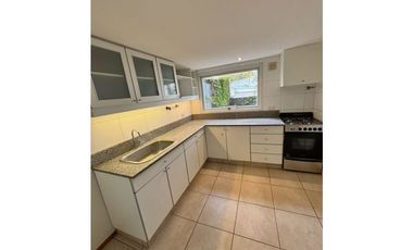 Excepcional Triplex de 200 mts con cochera