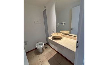 Excepcional Triplex de 200 mts con cochera