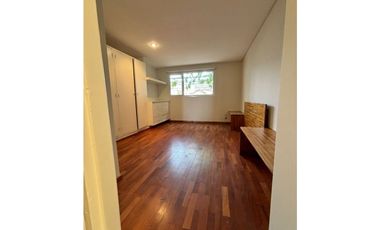 Excepcional Triplex de 200 mts con cochera