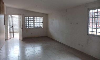 VENTA DE CASA EN ARRAIJN, RESIDENCIAL COLINAS DEL OESTE (OF)