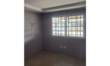 VENTA DE CASA EN ARRAIJN, RESIDENCIAL COLINAS DEL OESTE (OF)