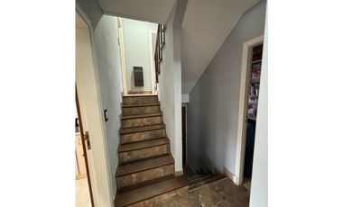 CASA EN PUNTA MOGOTES