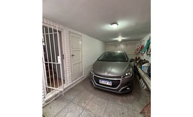 CASA EN PUNTA MOGOTES