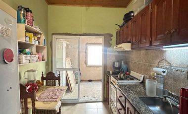 VENDE casa 10x30 Barrio Divino Niño