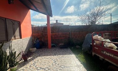 VENDE casa 10x30 Barrio Divino Niño