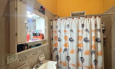 VENDE casa 10x30 Barrio Divino Niño
