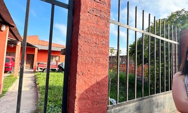 VENDE casa 10x30 Barrio Divino Niño