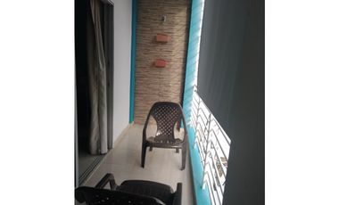 PROPIEDAD EN VENTA CON 3 APARTAMENTOS EN MARGEN IZQUIERDA DE MONTERA