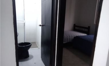 PROPIEDAD EN VENTA CON 3 APARTAMENTOS EN MARGEN IZQUIERDA DE MONTERA