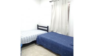 PROPIEDAD EN VENTA CON 3 APARTAMENTOS EN MARGEN IZQUIERDA DE MONTERA