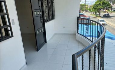 SE VENDE CASA BIFAMILIAR  EN LA RIVERA