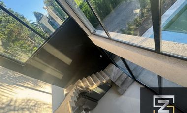 Casa a estrenar en alquiler temporario de 3 dormitorios c/ cochera en El Sosiego