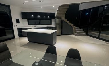 Casa a estrenar en alquiler temporario de 3 dormitorios c/ cochera en El Sosiego